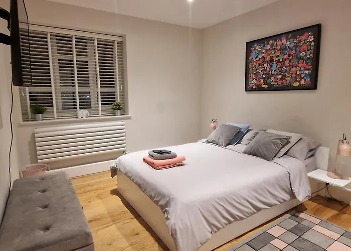 Muswell Hill Apartment Free Parking