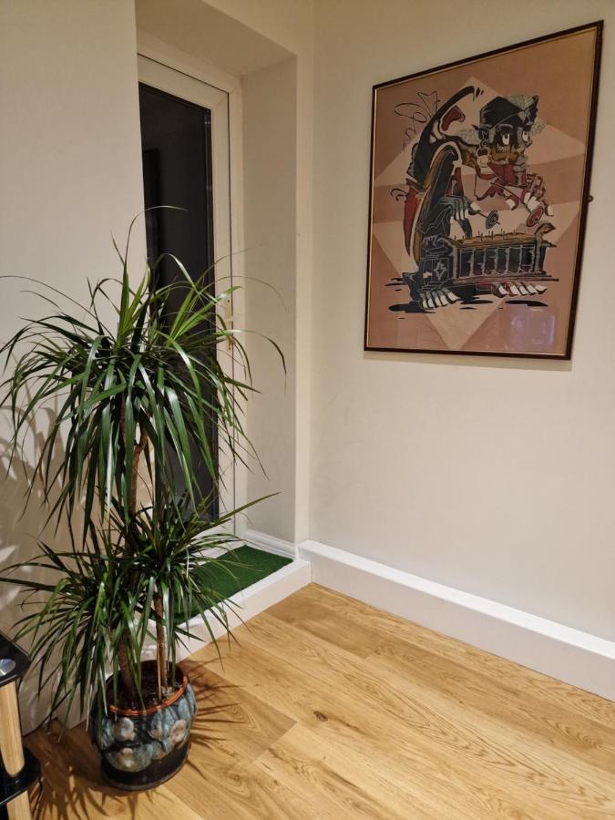 Muswell Hill Free Parking Homestay